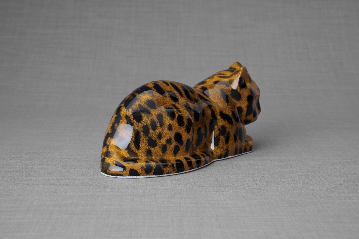 
                  
                    Pulvis Art Urns Pet Urn HydroGraphics Pet Urn For Cat | Spotted Light | Ceramic
                  
                