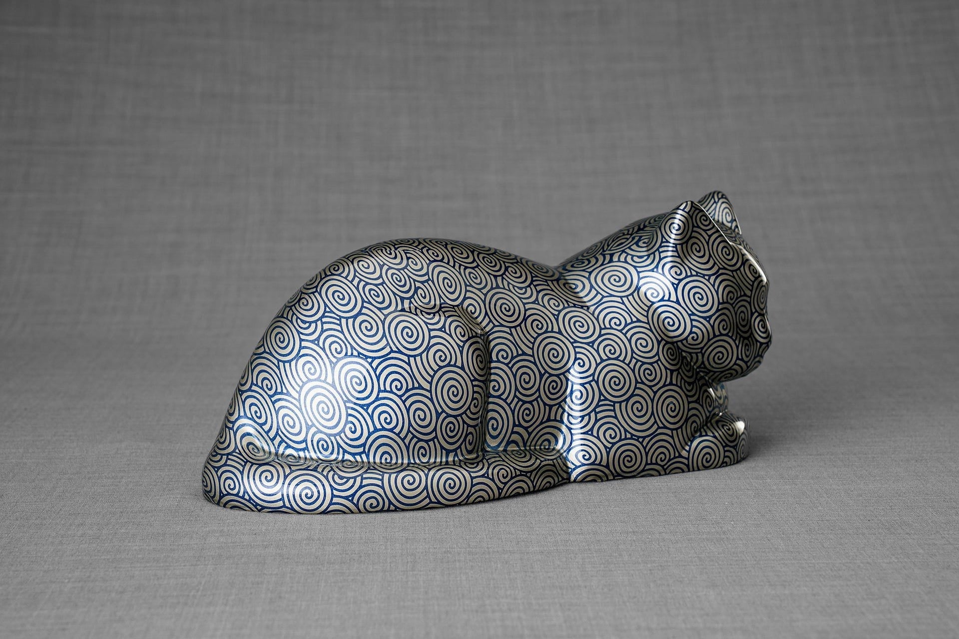 HydroGraphics Pet Urn For Cat - "Vortex" - Ceramic | Hydro Dipping - Pulvis Art Urns