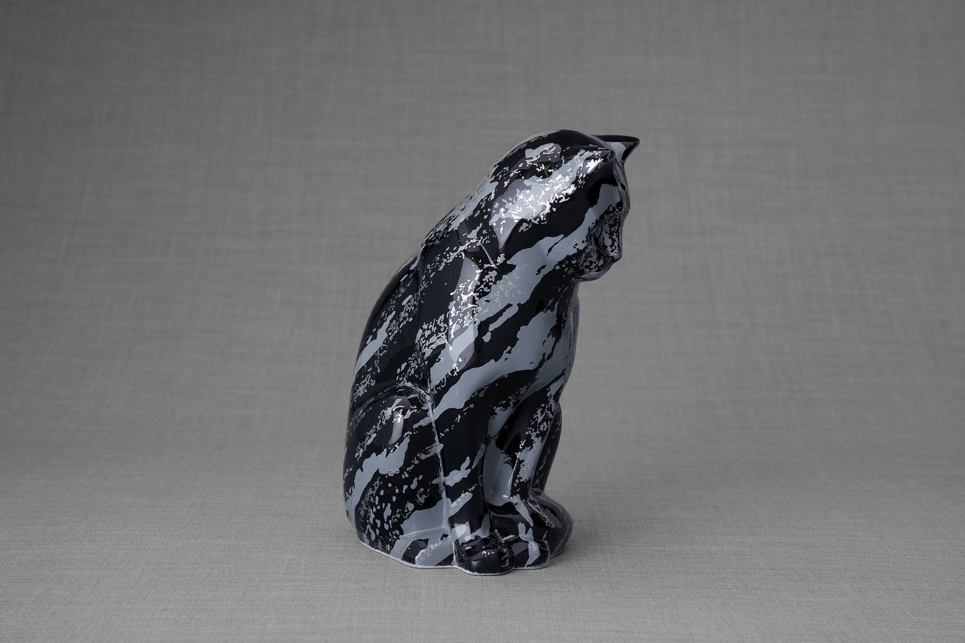 HydroGraphics Pet Urn "Neko" | Mixed Blue | Ceramic - Pulvis Art Urns