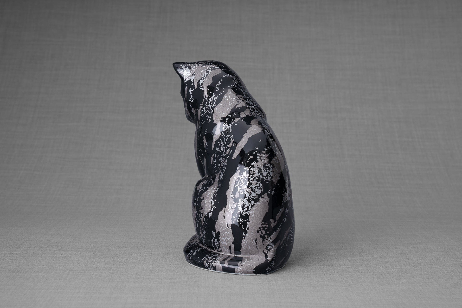 HydroGraphics Pet Urn "Neko" | Mixed Gray | Ceramic - Pulvis Art Urns