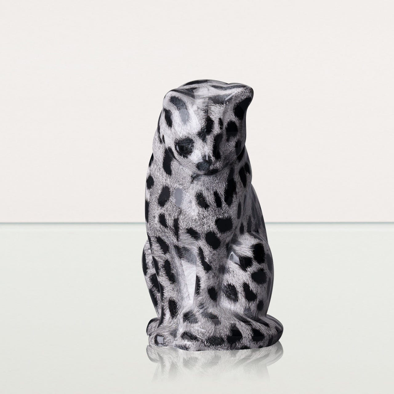 HydroGraphics Pet Urn "Neko" | Spotted White | Ceramic - Pulvis Art Urns