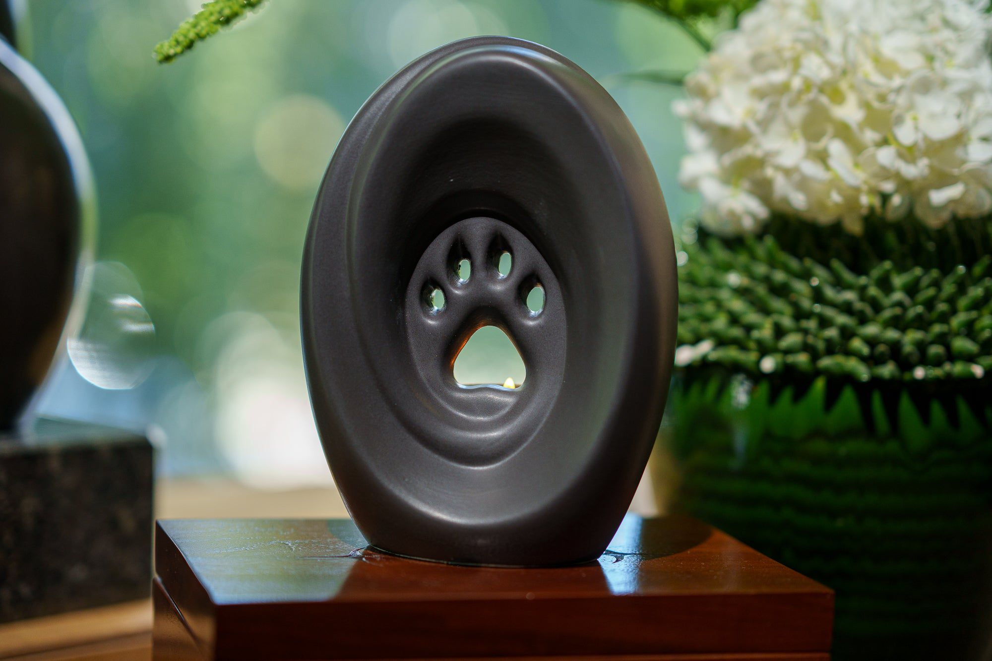 Large Paw Cremation Urn - Gray Matte | Ceramic | Handmade Pet Urn - Pulvis Art Urns