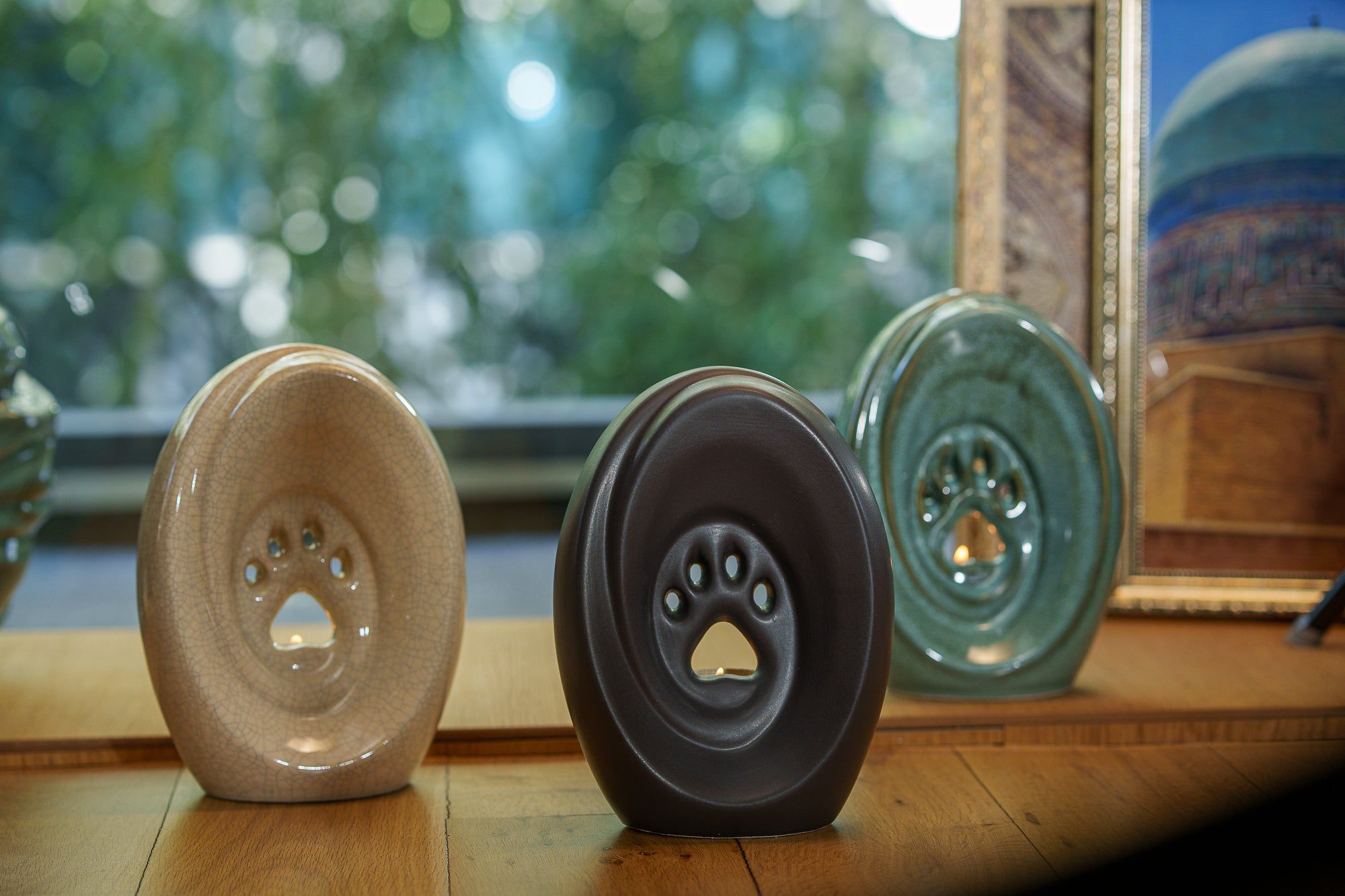 Large Paw Cremation Urn - Lamp Black | Ceramic | Handmade Pet Urn - Pulvis Art Urns