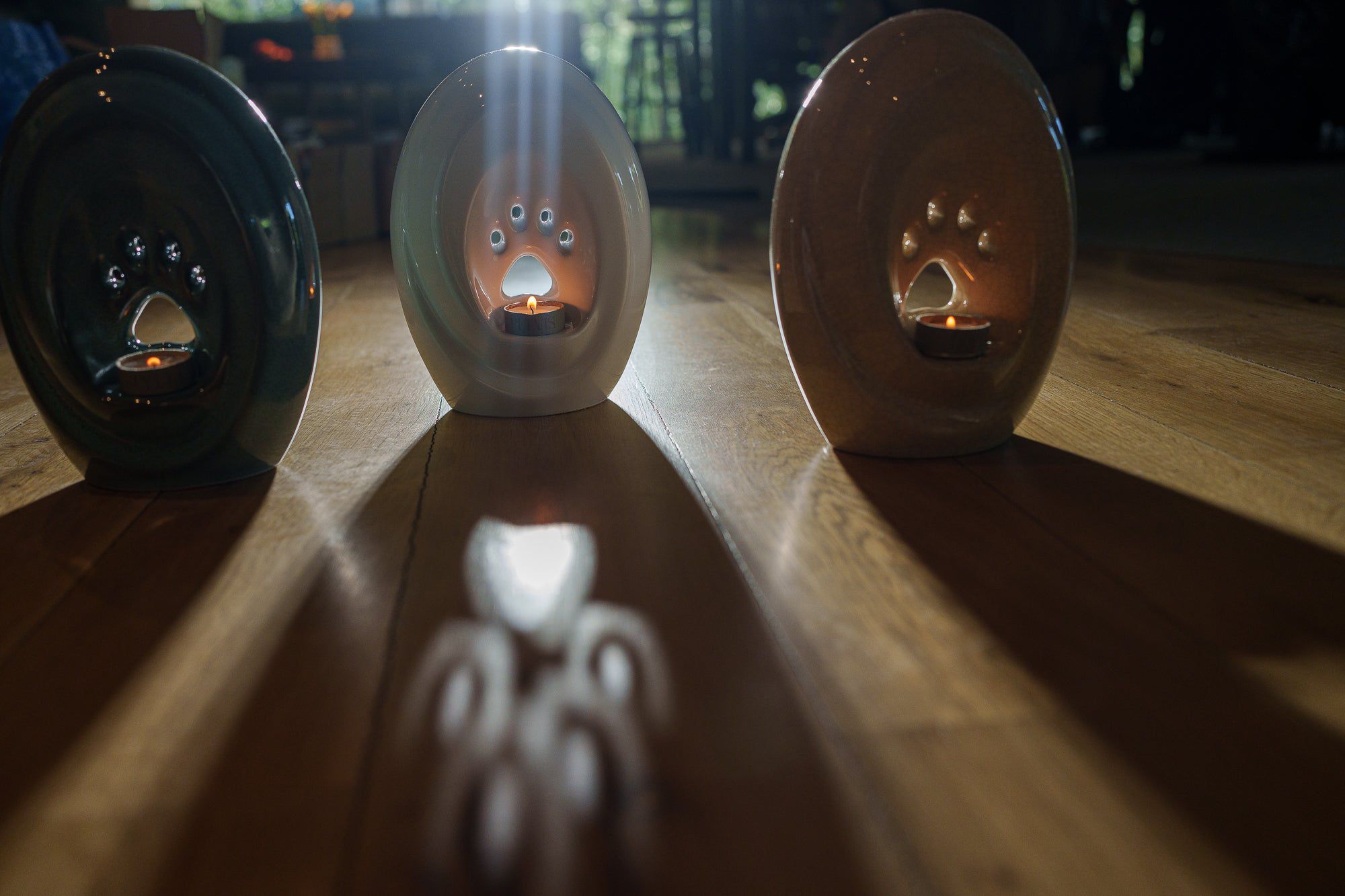 Large Paw Cremation Urn - Oily Green Melange | Ceramic | Handmade Pet Urn - Pulvis Art Urns