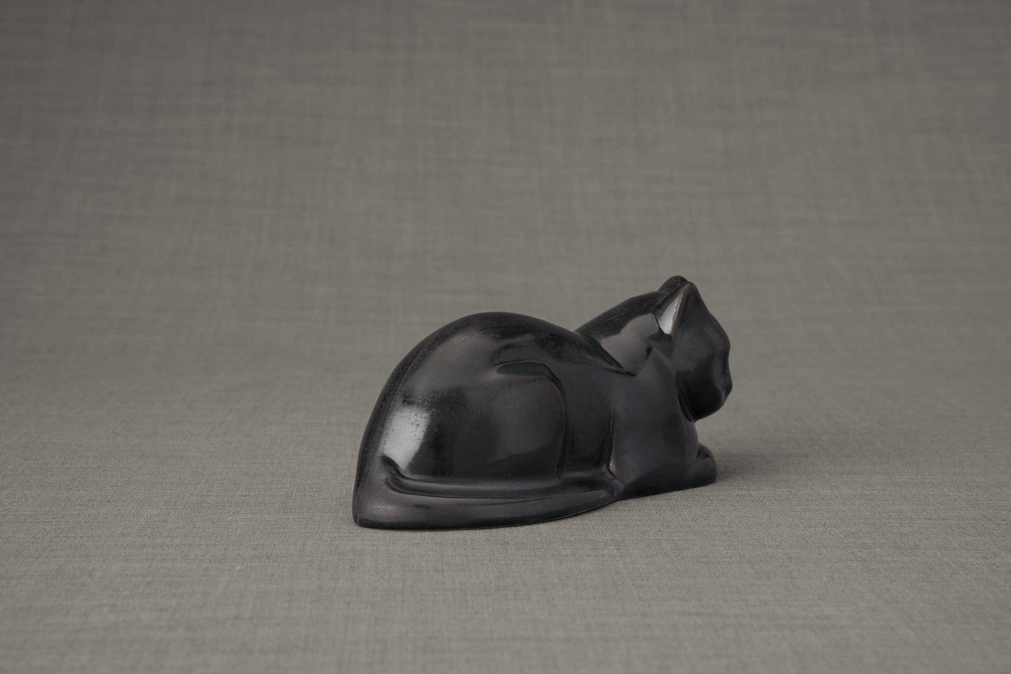
                  
                    Pulvis Art Urns Pet Urn Mini Laying Cat Cremation Urn - Dark Matte | Ceramic
                  
                