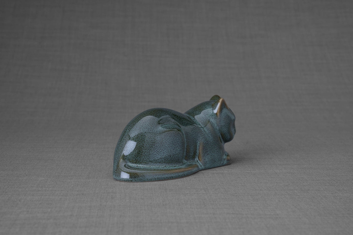 
                  
                    Pulvis Art Urns Pet Urn Mini Laying Cat Cremation Urn - Oily Green Melage| Ceramic
                  
                