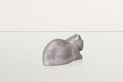 Mini Laying Cat Cremation Urn - Pearly White | Ceramic - Pulvis Art Urns