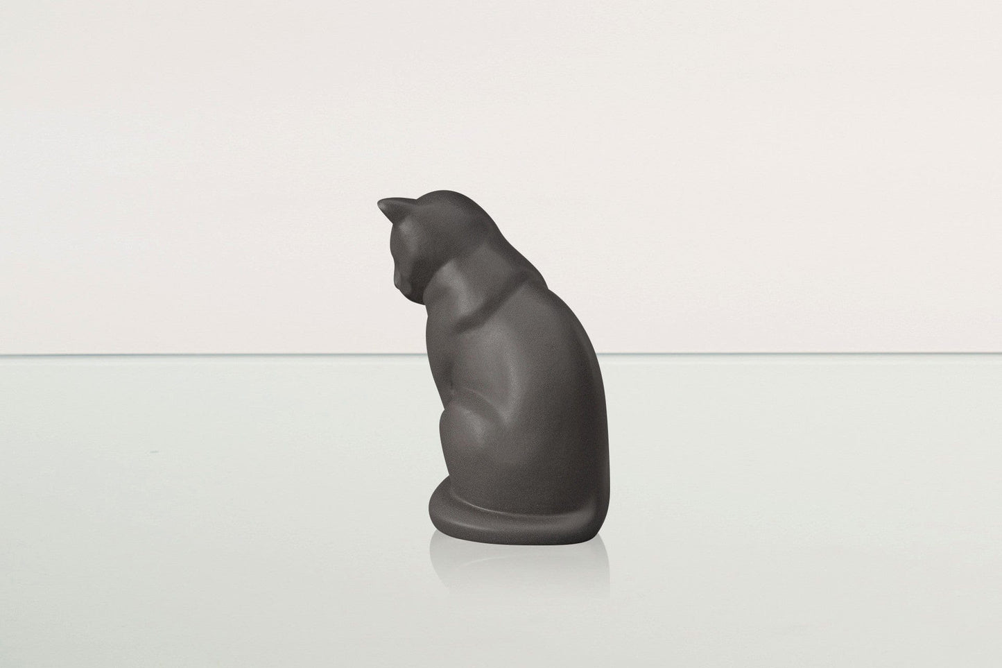 
                  
                    Pulvis Art Urns Pet Urn Mini Pet Urn for Ashes Neko - Gray Matte | Ceramic | Handmade Cat Urn
                  
                