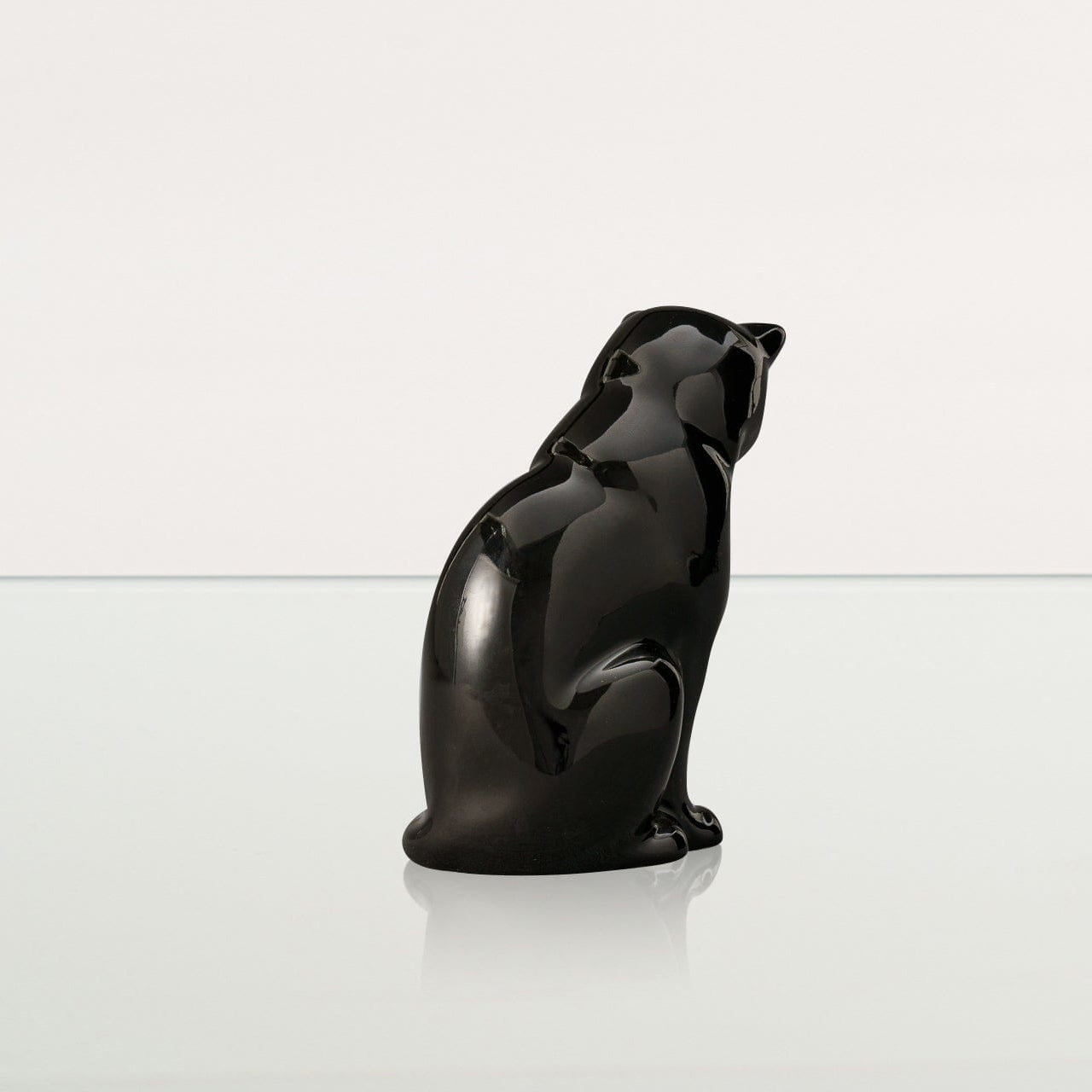 猫804040 Mini Pet Urn for Ashes Neko - Lamp Black | Handmade | Ceramic Cat