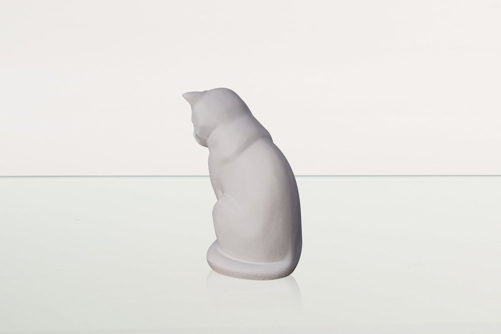 Pulvis Art Urns Pet Urn Mini Pet Urn for Ashes Neko - White Matte | Ceramic | Handmade Cat Urn