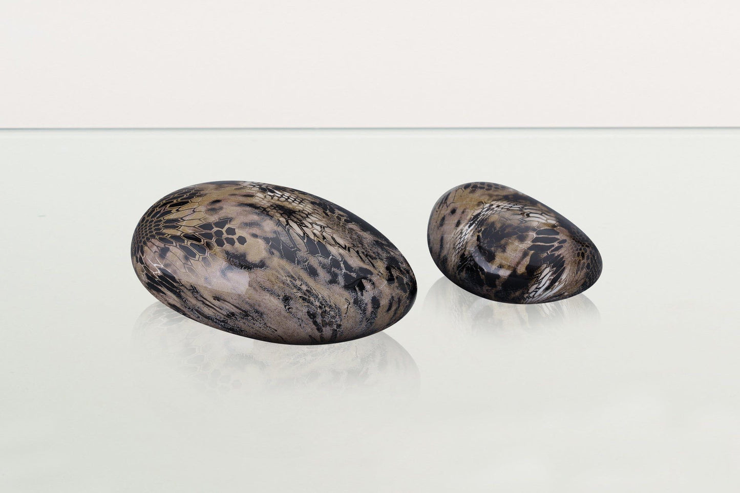
                  
                    Pulvis Art Urns Pet Urn Mini Reptile Urn - Beige | Ceramic | HydroGraphics
                  
                