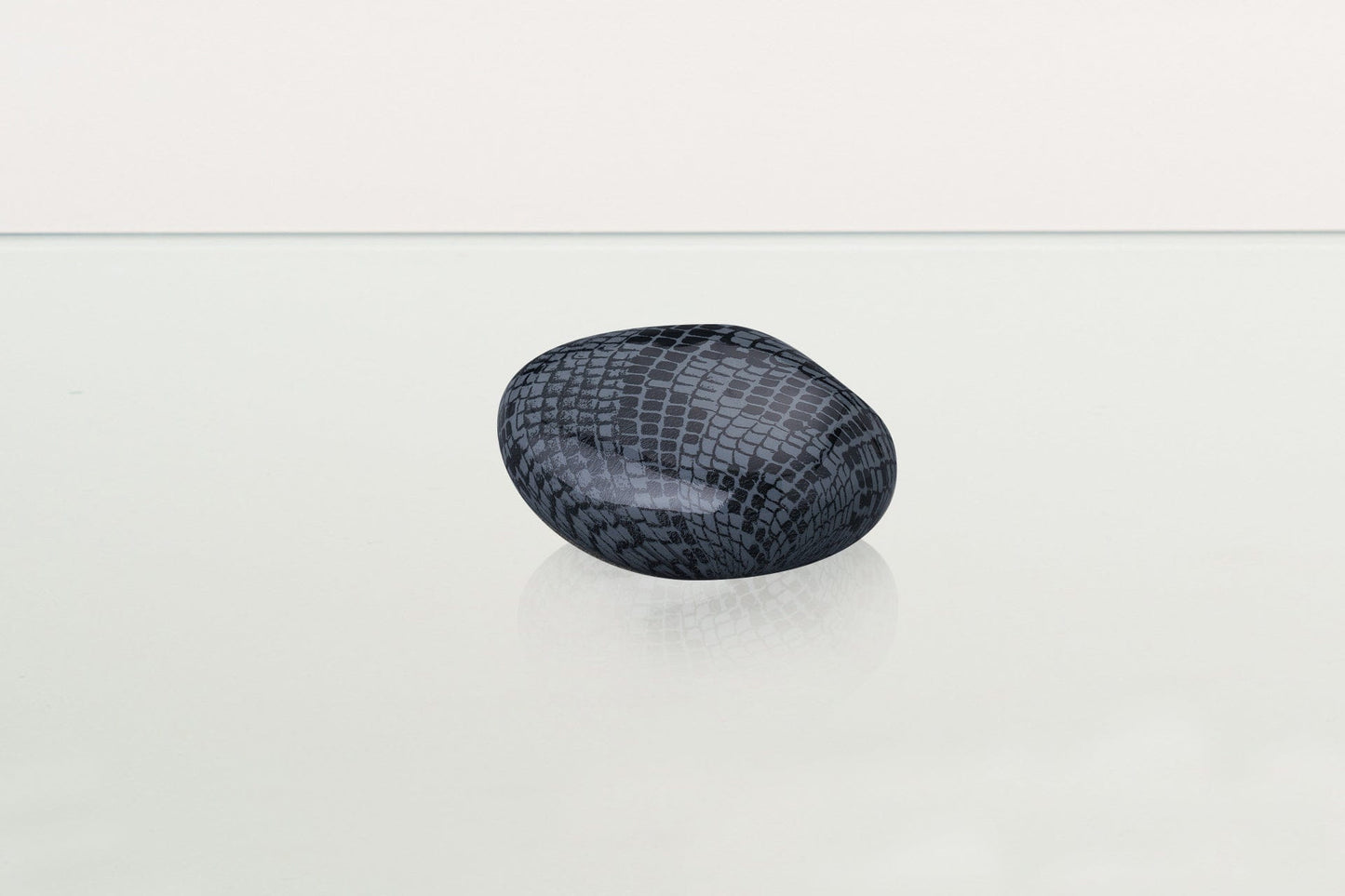 
                  
                    Pulvis Art Urns Pet Urn Mini Reptile Urn - Dark Blue | Ceramic | HydroGraphics
                  
                
