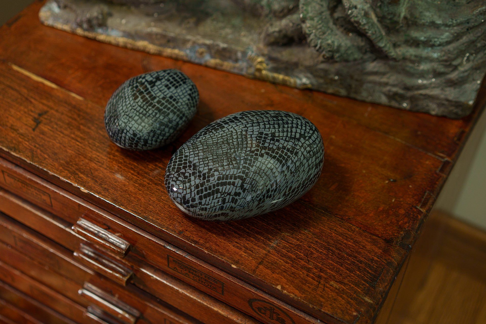 Mini Reptile Urn - Dark Blue | Ceramic | HydroGraphics - Pulvis Art Urns