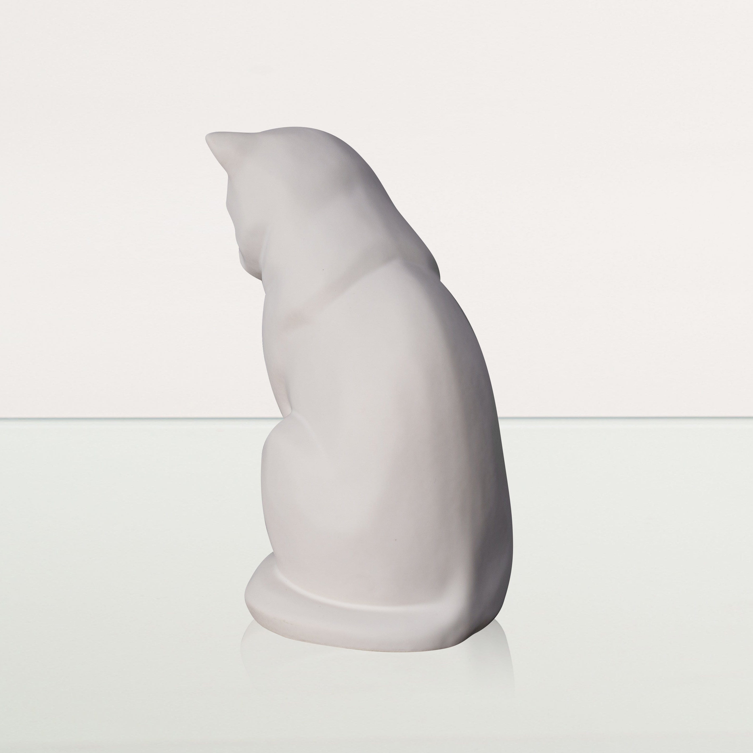 Neko Pet Urn for Ashes - White Matte | Ceramic | Handmade Cat Urn - Pulvis Art Urns