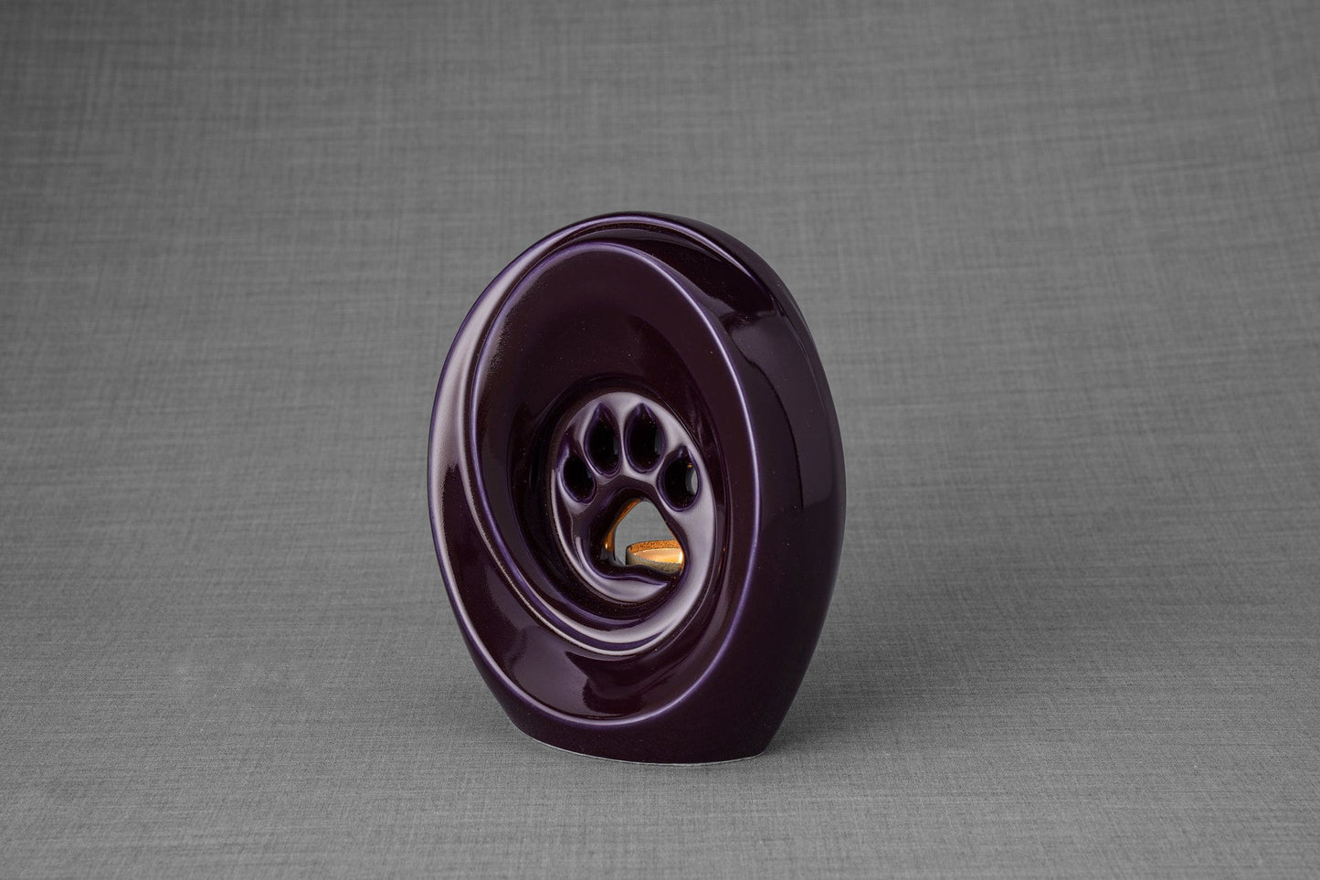 
                  
                    Pulvis Art Urns Pet Urn Paw Pet Urn for Ashes - Violet  | Ceramic | Handmade
                  
                