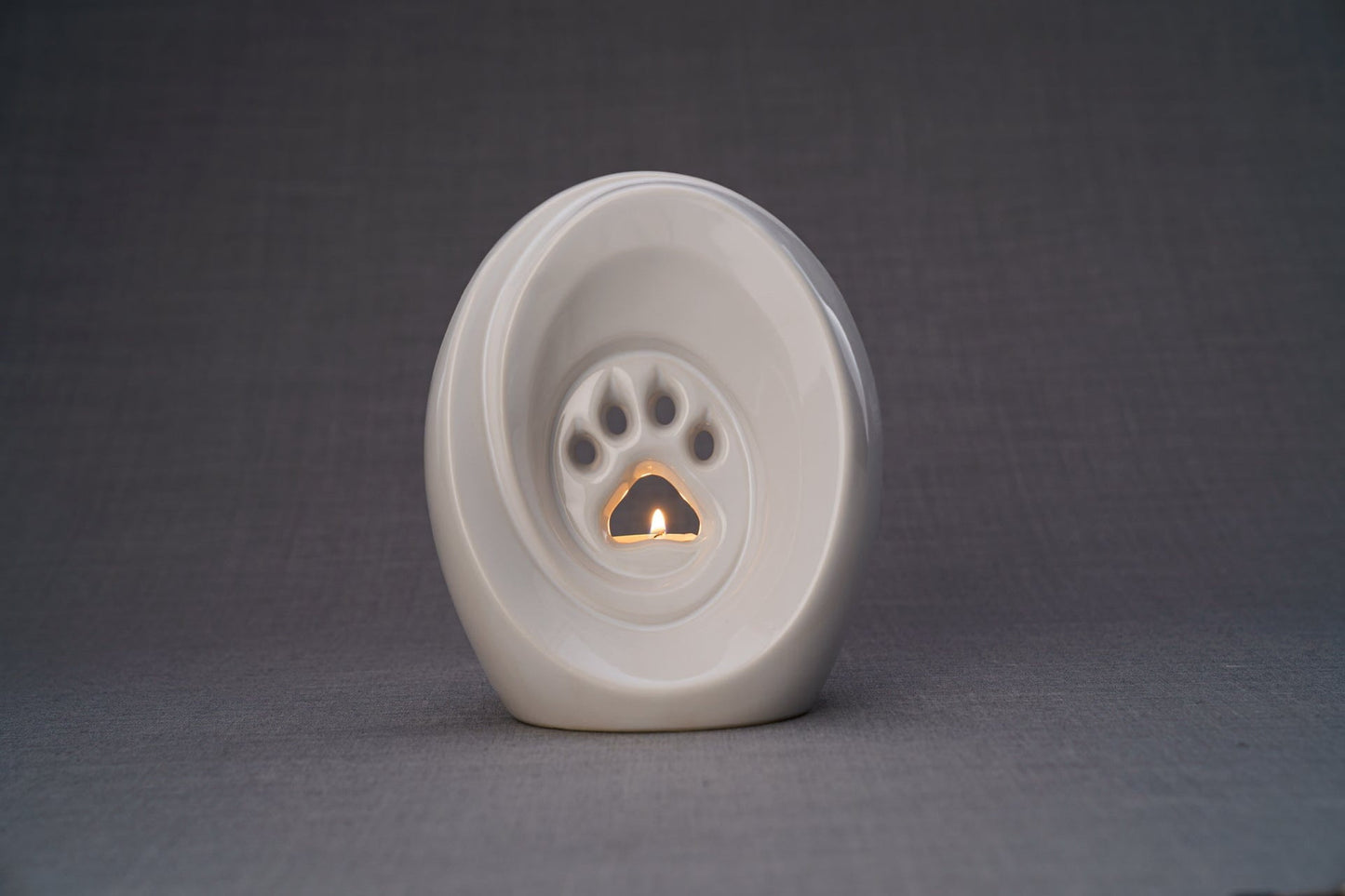 
                  
                    Pulvis Art Urns Pet Urn Paw Pet Urn for Ashes - White | Ceramic | Handmade
                  
                