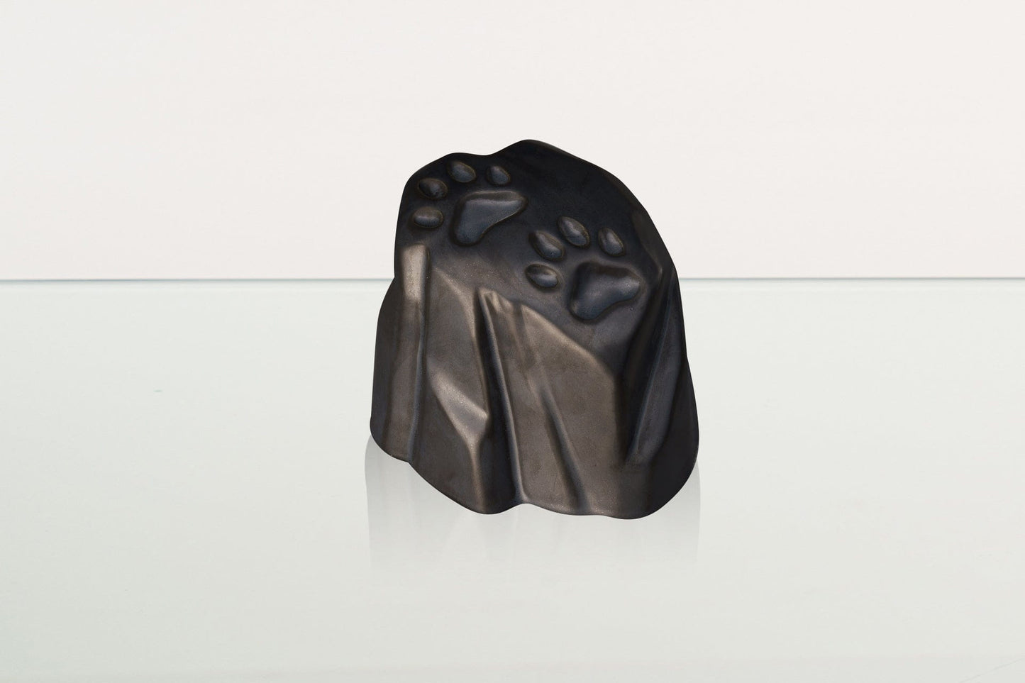 Pulvis Art Urns Pet Urn Paw Print Urn For Pet Ashes - Dark Matte | Ceramic Pet Urn