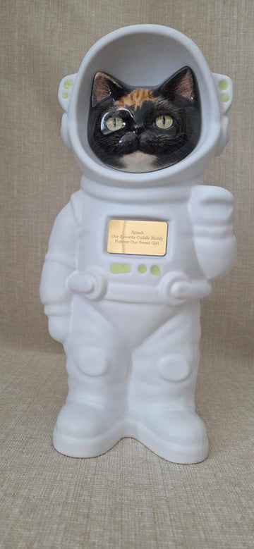 Custom astronaut cat urn with hand-painted pet portrait — Splash
