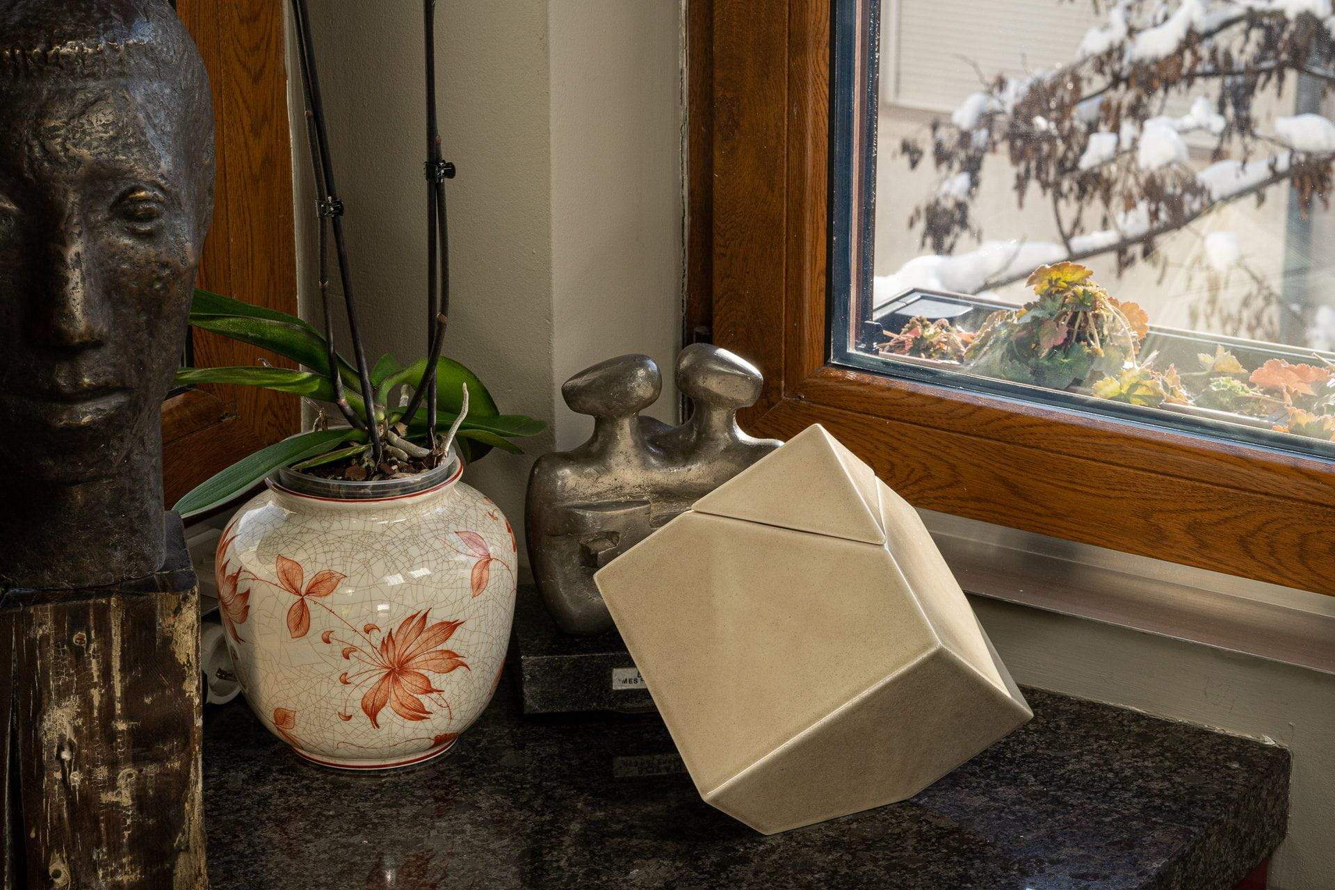 Abstract Handmade Cremation Urn for Ashes - Large | Rusty Brown | Ceramic - Pulvis Art Urns