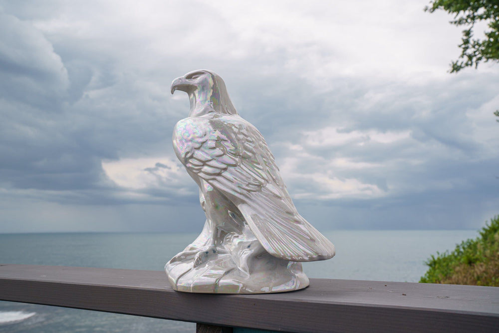Pulvis Art Urns Adult Size Urn Aquilae Military Memorial For Cremation Ashes  - Large | Pearl White | Ceramic