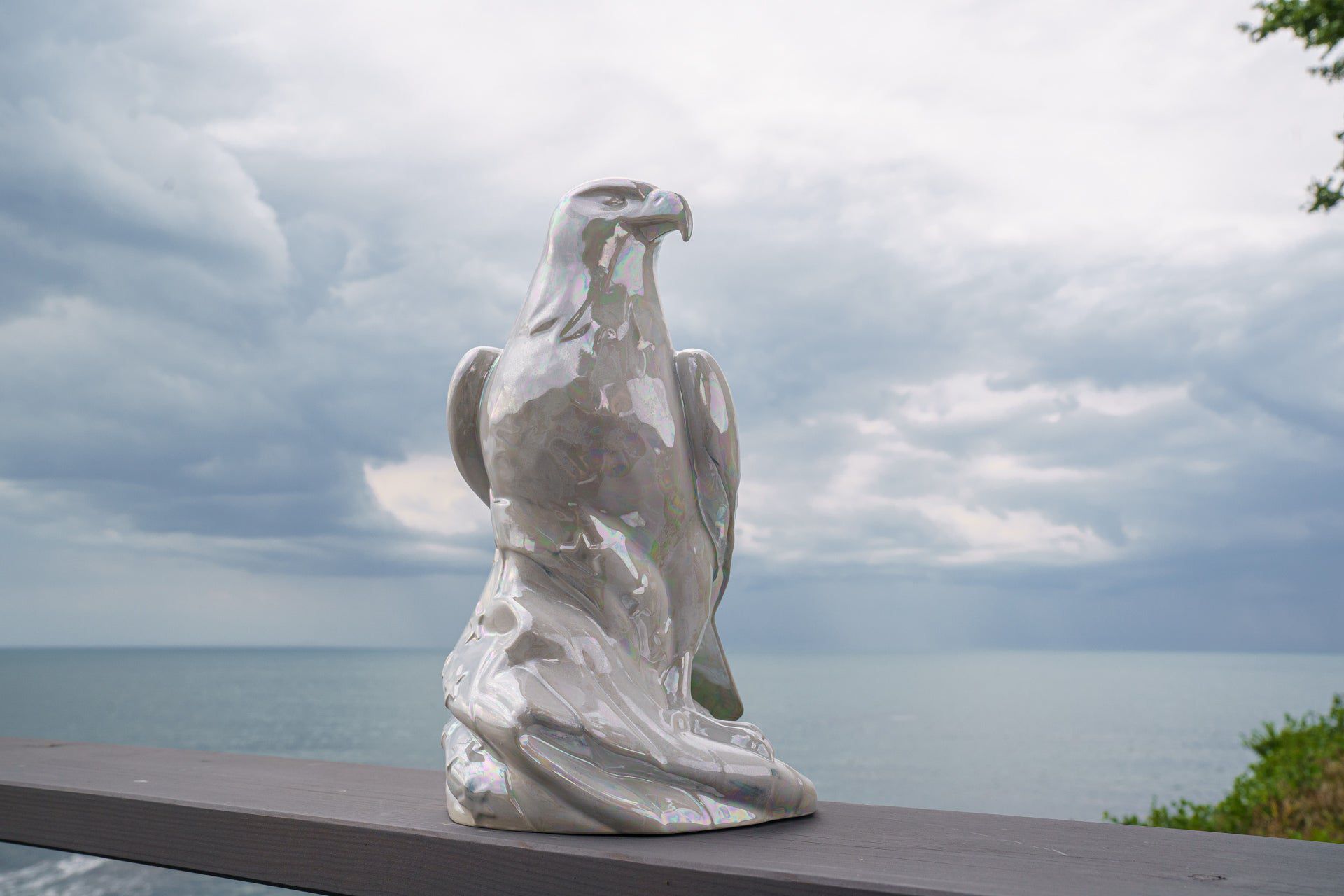 Aquilae Military Memorial For Cremation Ashes - Large | Pearl White | Ceramic Urn - Pulvis Art Urns