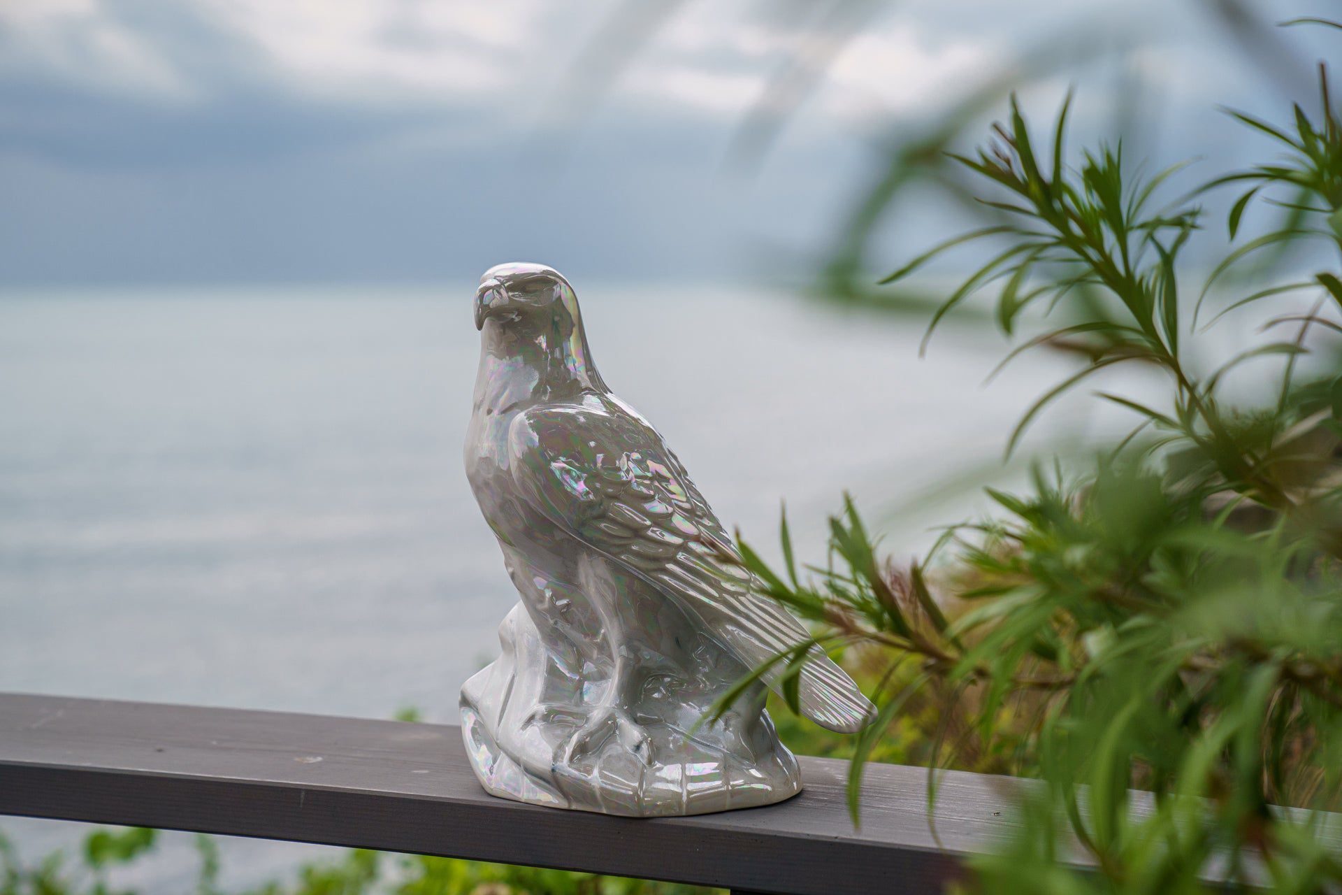 Aquilae Military Memorial For Cremation Ashes - Large | Pearl White | Ceramic Urn - Pulvis Art Urns