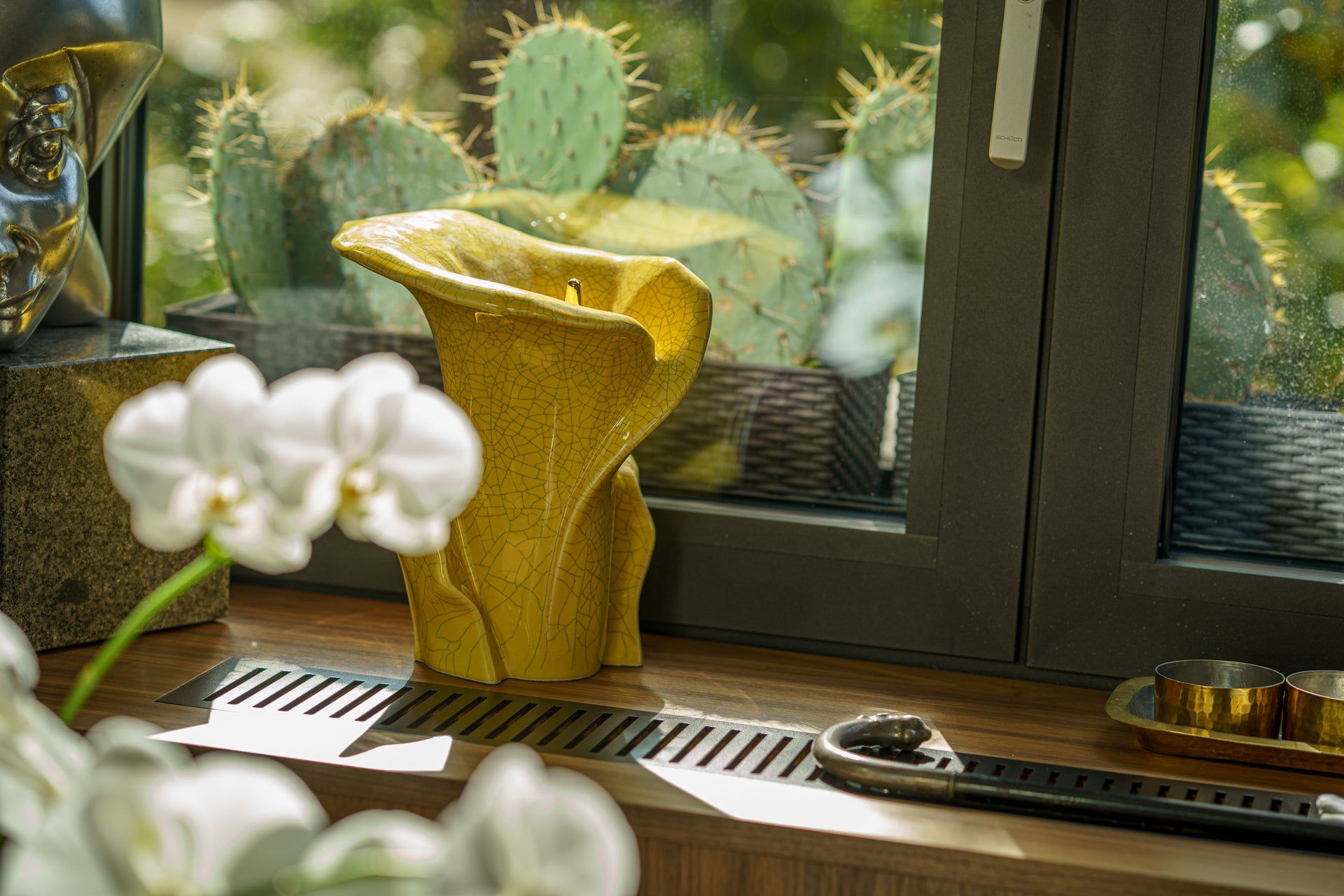 Calla Flower Memorial Urn for Ashes - Medium Urn | Yellow Craquelure - Pulvis Art Urns