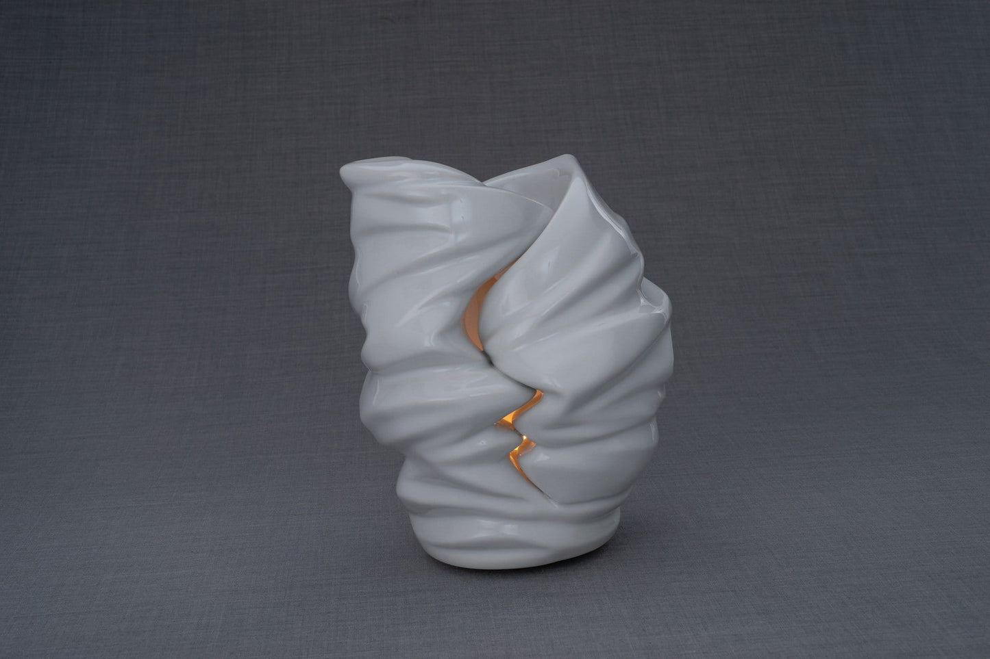 Light Handmade Cremation Urn for Ashes, size Large/Adult, color White-Pulvis Art Urns
