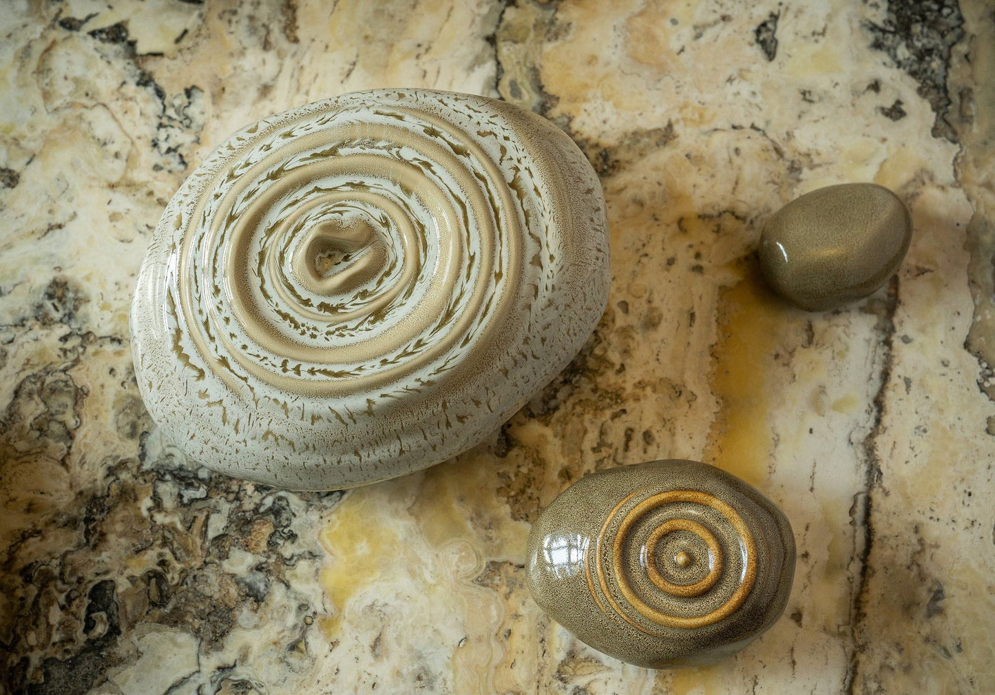
                  
                    Resonance Handmade Cremation Urn for Ashes, size Adult/Large, color Transparent-Pulvis Art Urns
                  
                