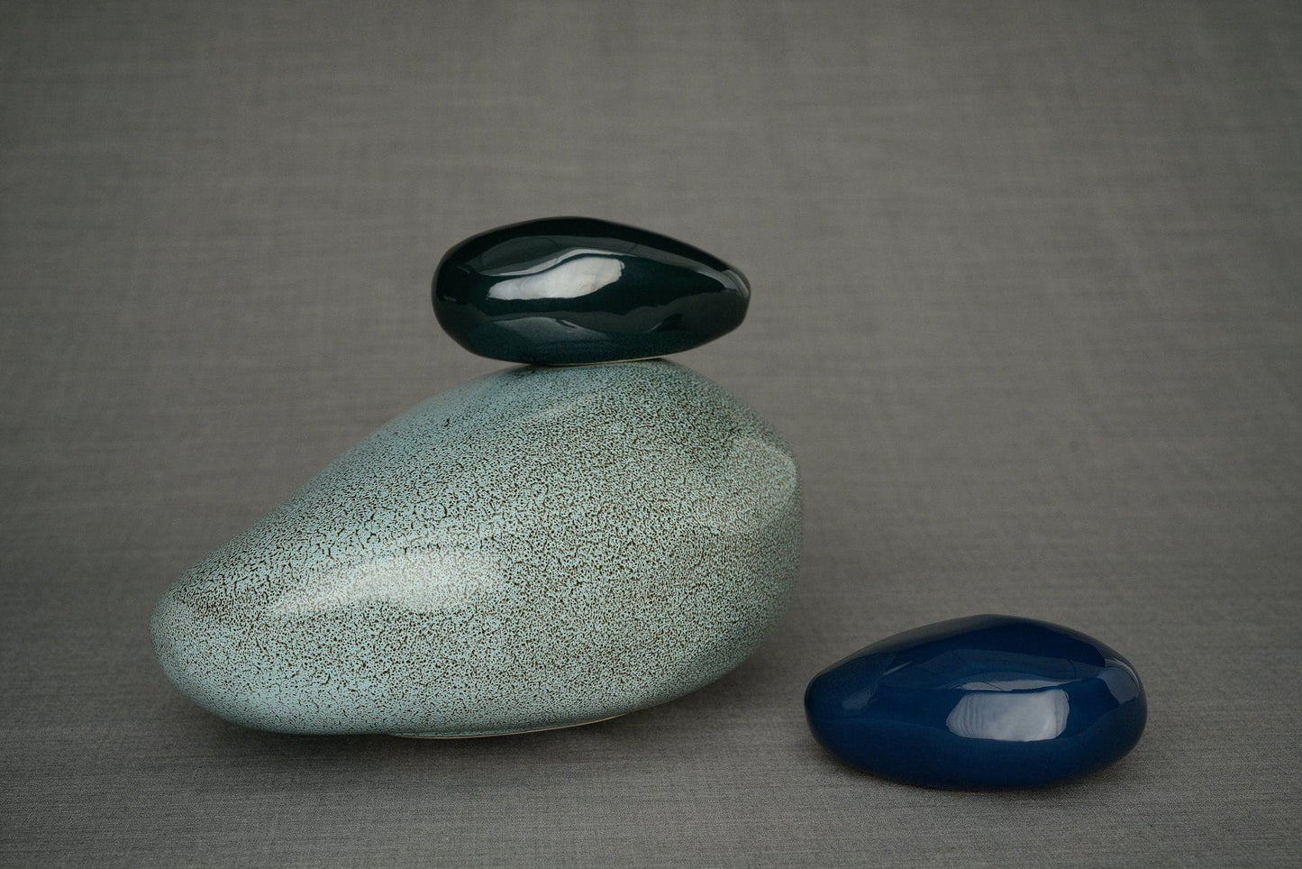 
                  
                    Pulvis Art Urns Adult Size Urn Handmade Cremation Urn for Ashes "Stone" - Large | Oily Green Melange | Ceramic
                  
                