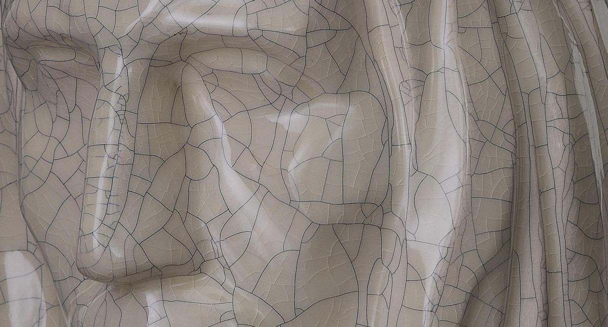 Handmade Cremation Urn for Ashes "The Christ" - Large | Craquelure | Ceramic Urn - Pulvis Art Urns