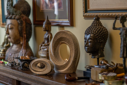 Handmade Cremation Urn for Ashes "The Passage" - Large | Black Gloss Melange | Ceramic - Pulvis Art Urns