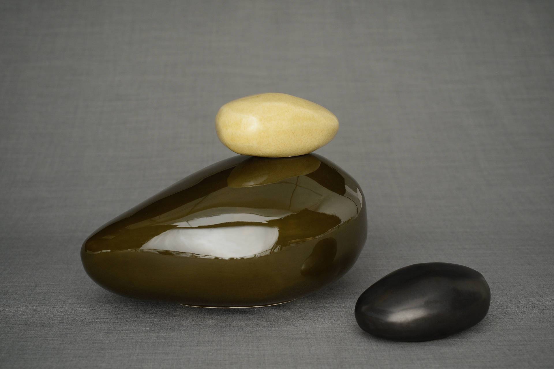 Set of Cremation Urns for Ashes "Stone" - (Large urn + Keepsake) - Pulvis Art Urns