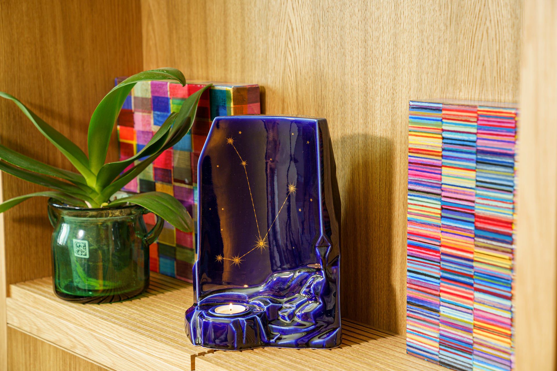 Zodiac Urn for Ashes "Aries" - Large | Star Sign Urn - Pulvis Art Urns