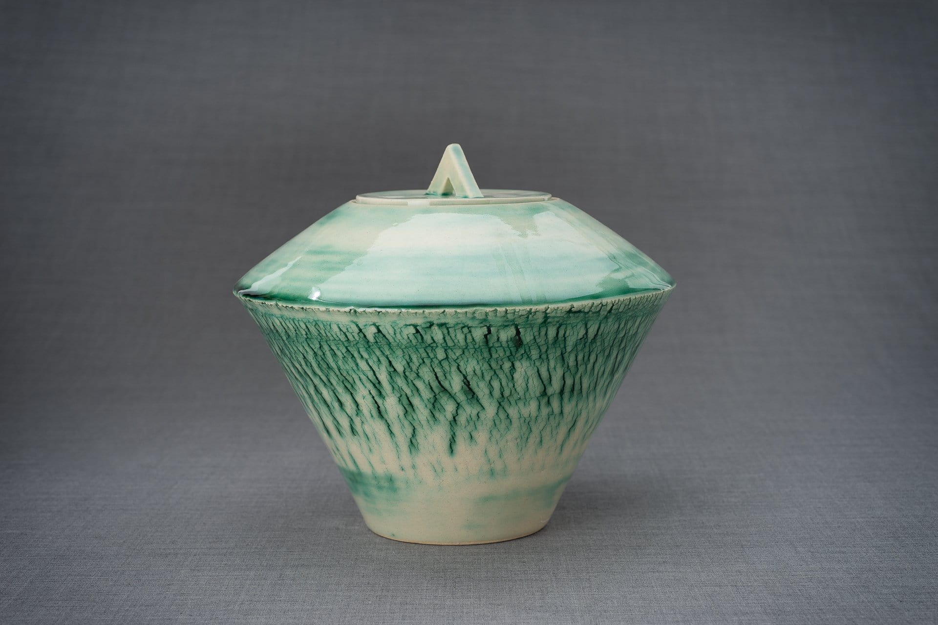 Pottery Wheel Urn for Ashes "Legatum" - Large | Verdigris | Ceramic - Pulvis Art Urns