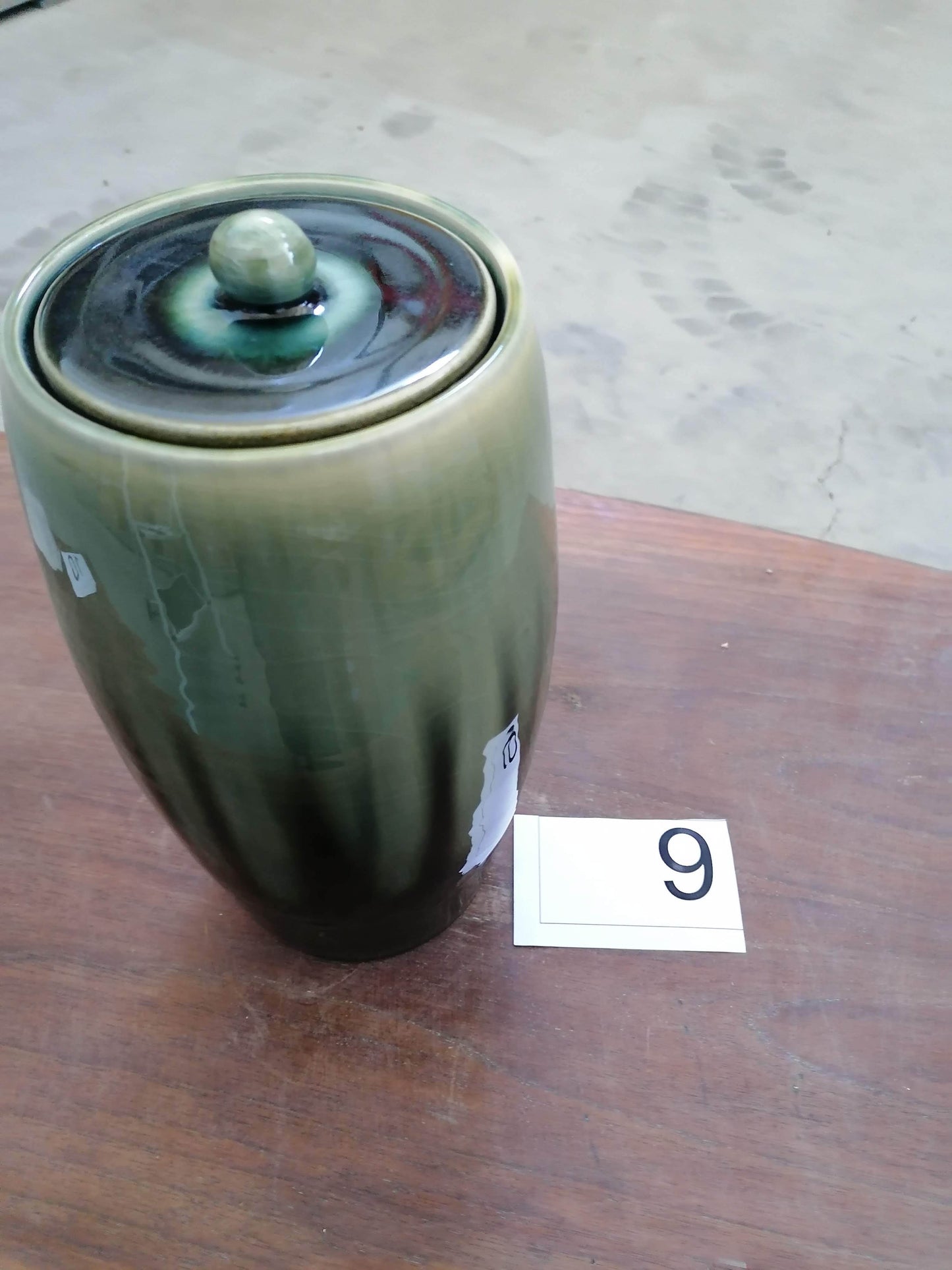 
                  
                    Pulvis Art Urns Adult Urn Pottery Wheel Urn for Ashes "Memory" - Large | Green blend | Ceramic
                  
                