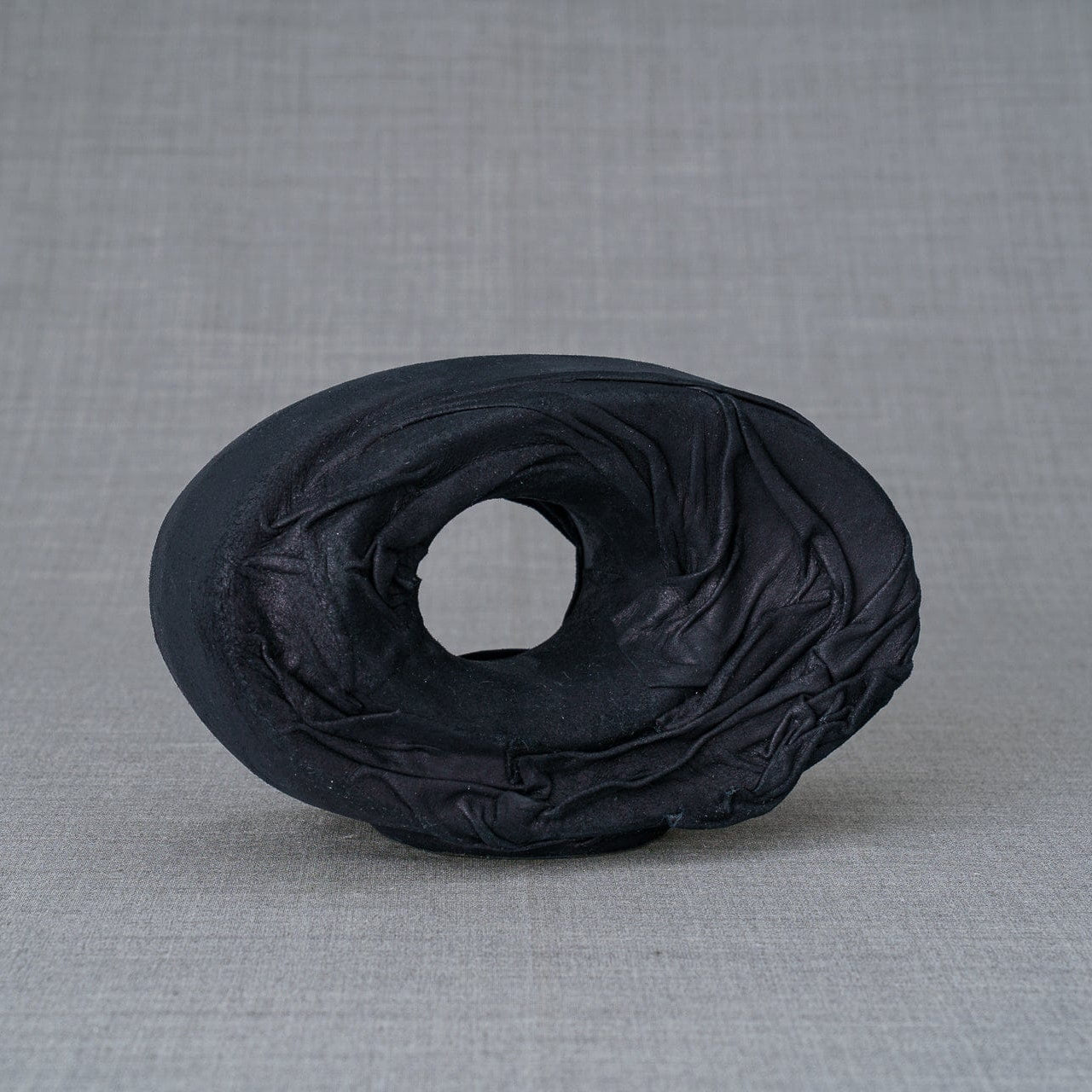 Handmade Cremation Keepsake "The Passage" - Exclusive Leather Edition - Pulvis Art Urns