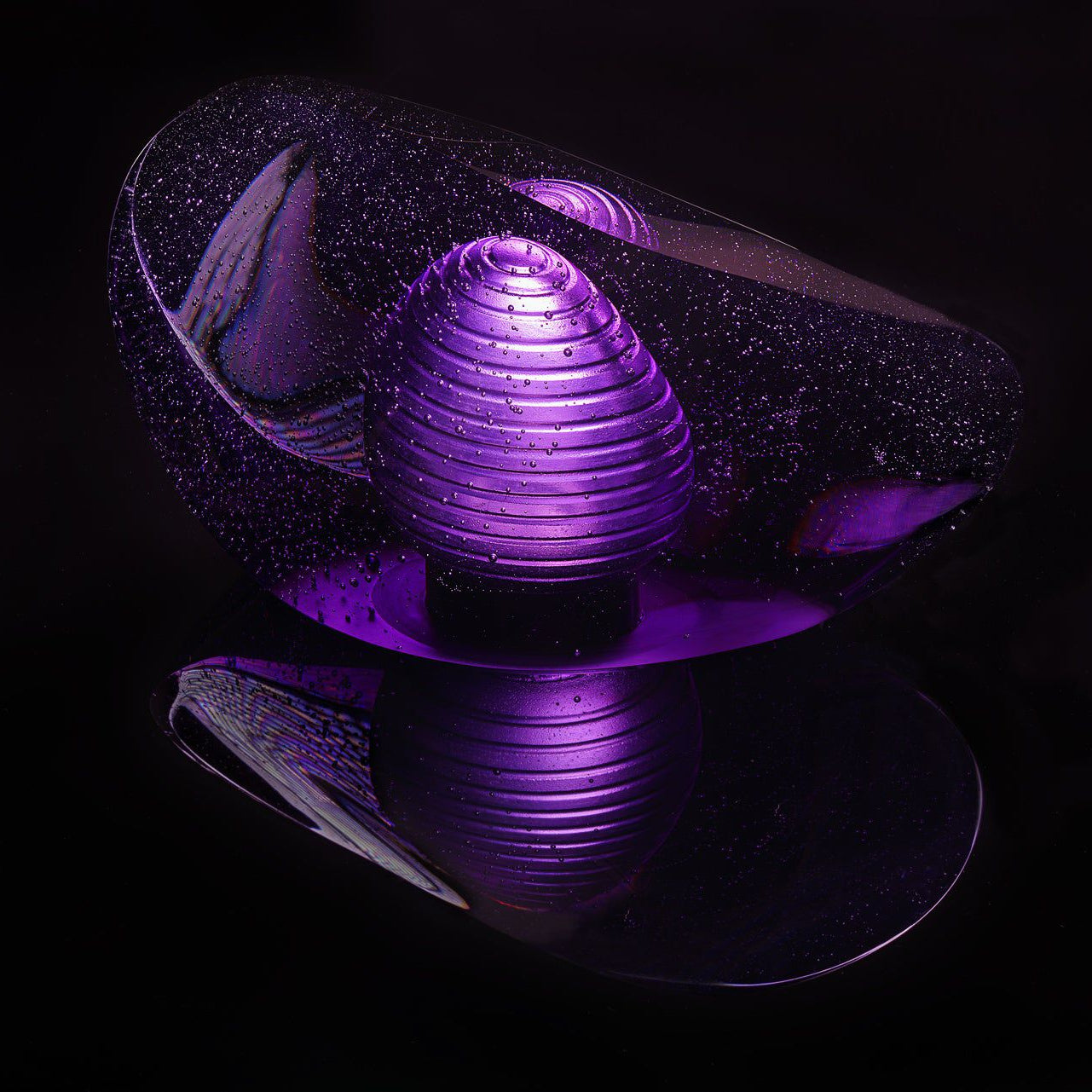 "Piece of time" Exclusive Molded Glass Urn for Ashes - Pulvis Art Urns