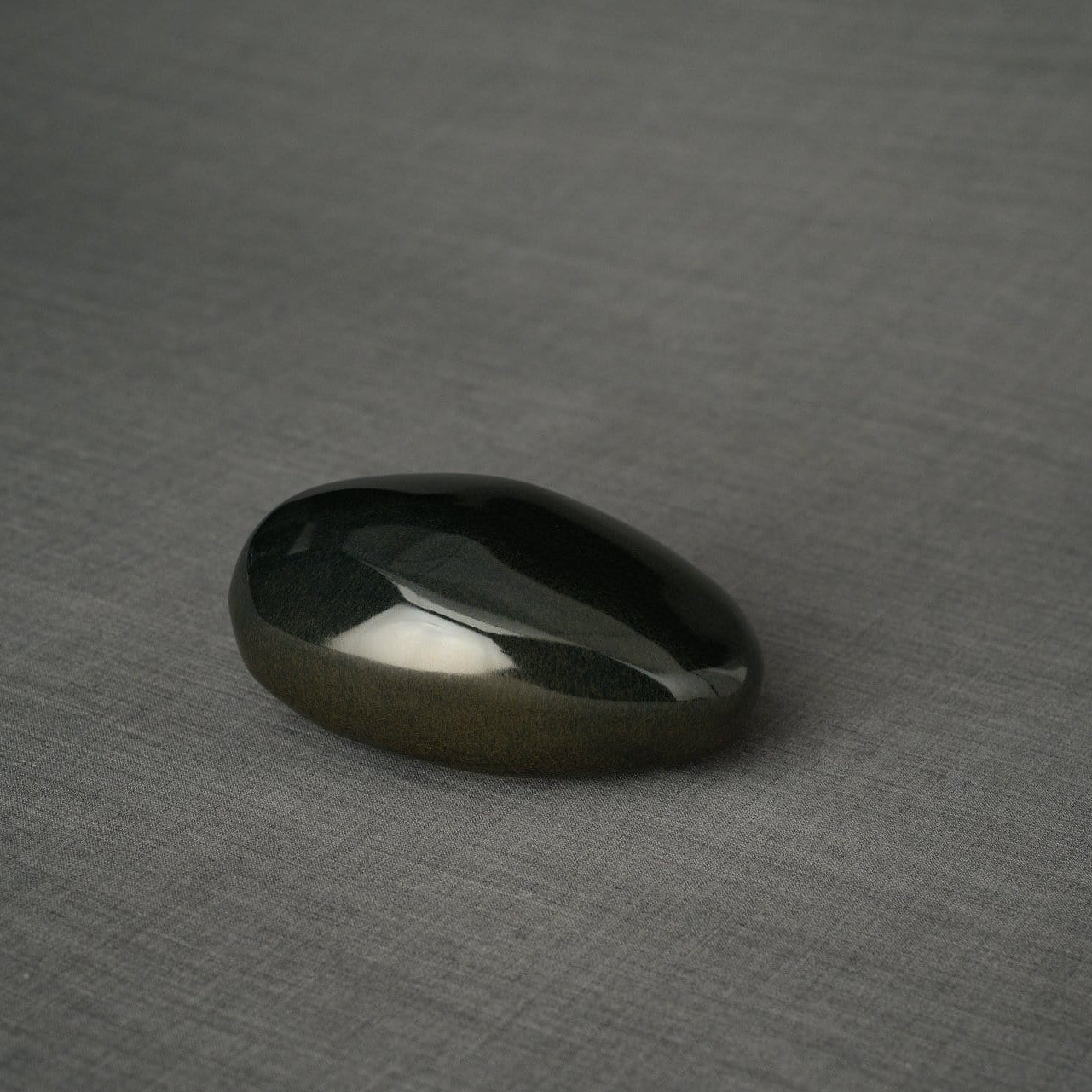 Handmade Cremation Keepsake Urn "Stone" - Small Urn | Black Gloss | Ceramic - Pulvis Art Urns