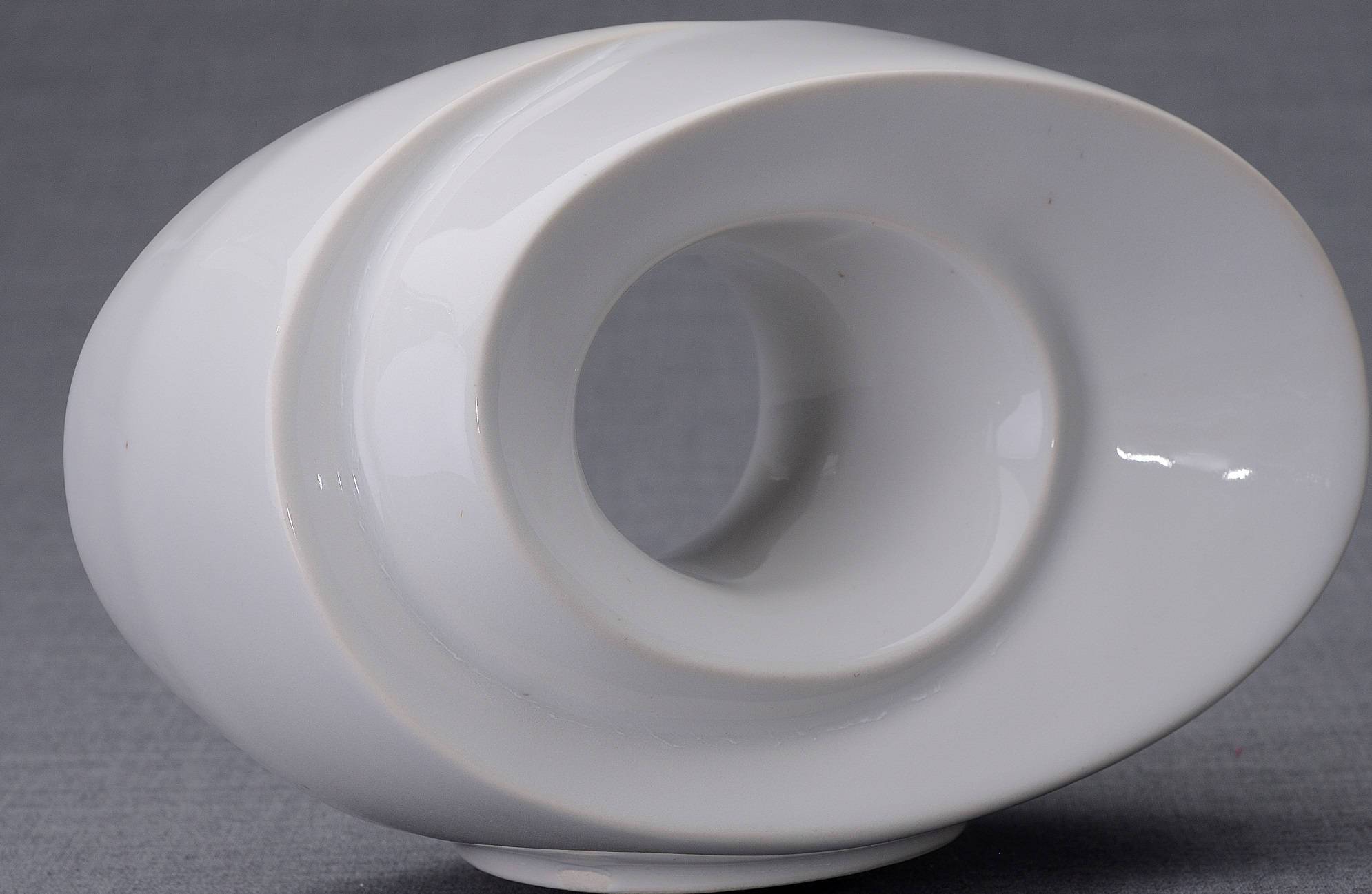 Handmade Cremation Keepsake Urn "The Passage" - Small Urn | White | Ceramic - Pulvis Art Urns