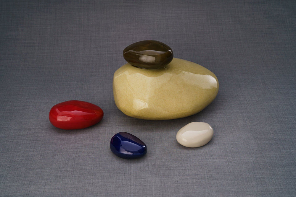 
                  
                    Pulvis Art Urns Keepsake Urn Handmade Mini Keepsake Urn "Palm Stone" - Red | Ceramic
                  
                