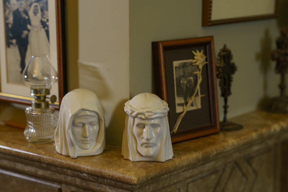 Pulvis Art Urns Keepsake Urn Handmade Mini Keepsake Urn "The Christ" - Transparent | Ceramic