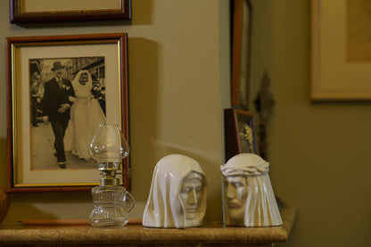 Handmade Mini Keepsake Urn "The Christ" - Off-white | Ceramic Mini Urn - Pulvis Art Urns