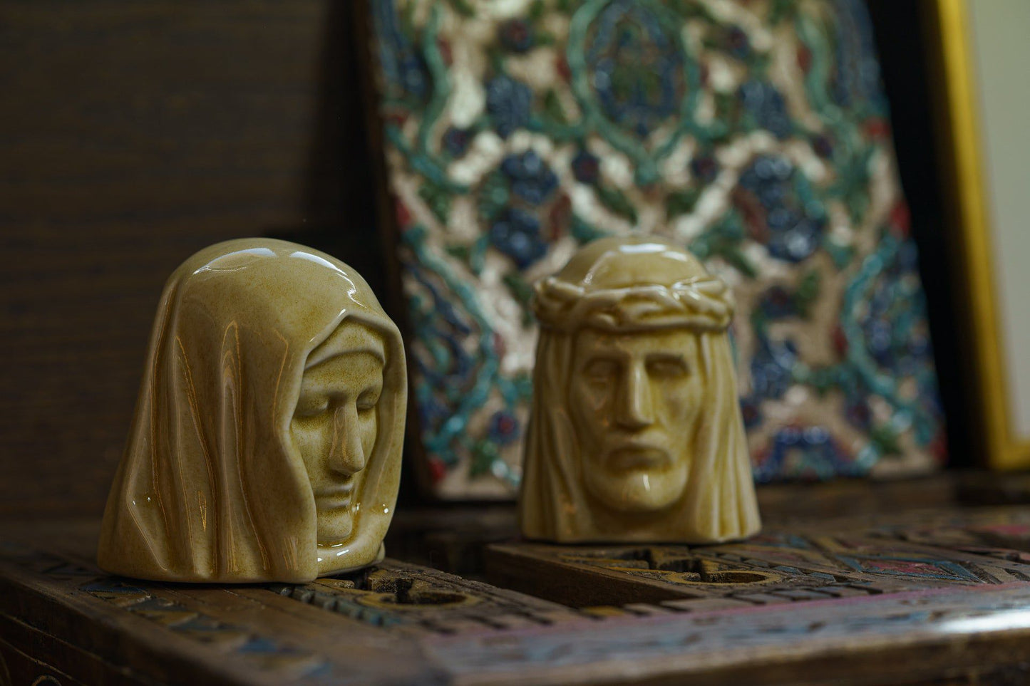 
                  
                    Pulvis Art Urns Keepsake Urn Handmade Mini Keepsake Urn "The Holy Mother" - Craquelure | Ceramic
                  
                