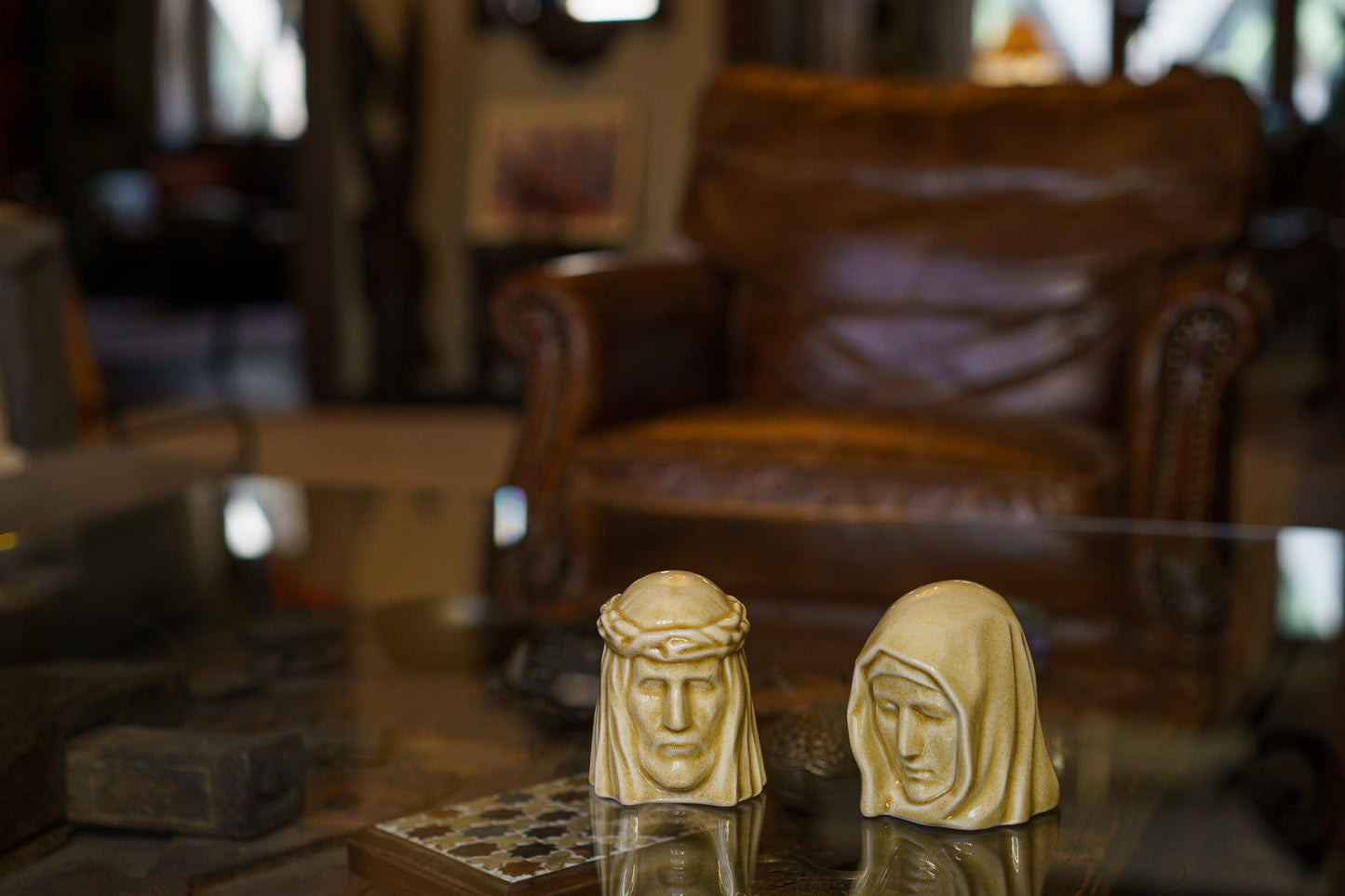 
                  
                    Pulvis Art Urns Keepsake Urn Handmade Mini Keepsake Urn "The Holy Mother" - Transparent | Ceramic
                  
                