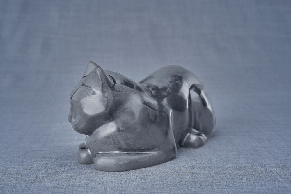 Cat Cremation Urn for Ashes - Dark Matte | Ceramic | Handmade