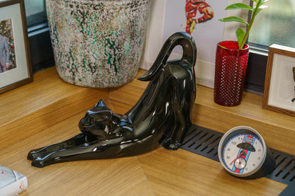 Cat Cremation Urn For Ashes "Grace" - Lamp Black | Ceramic Pet Urn - Pulvis Art Urns