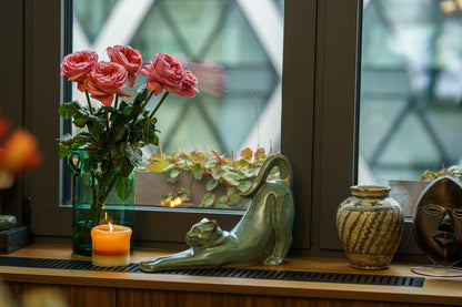 Cat Cremation Urn For Ashes "Grace" - Oily Green Melange | Ceramic Pet Urn - Pulvis Art Urns