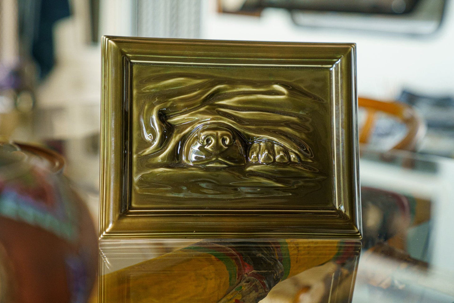 
                  
                    Pulvis Art Urns Pet Urn Dog Cremation Urn for Ashes - Oily Green | Ceramic | Handmade
                  
                