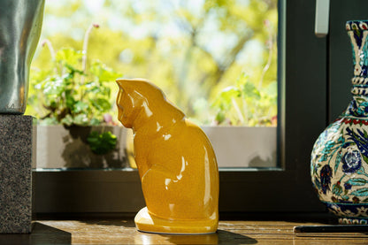 Neko Pet Urn for Ashes - Amber Yellow | Ceramic | Handmade Cat Urn - Pulvis Art Urns